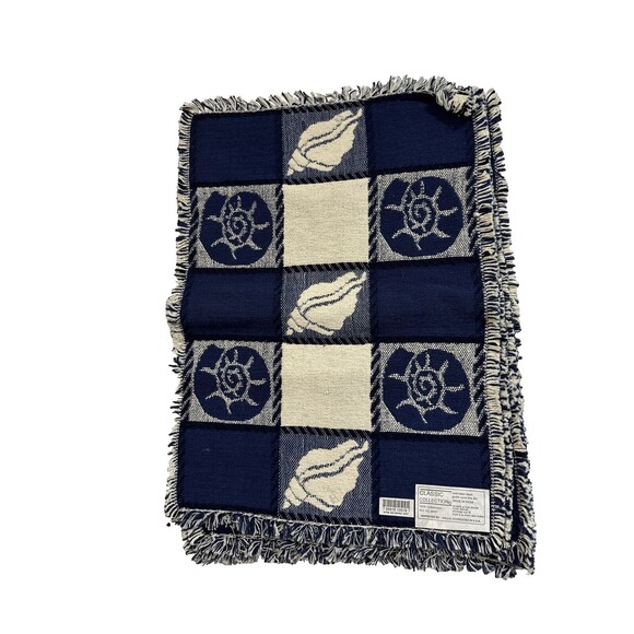 Classic Collection Blue and White Nautical Placemats Set of 6 Fabric Place Mats - Picture 5 of 10